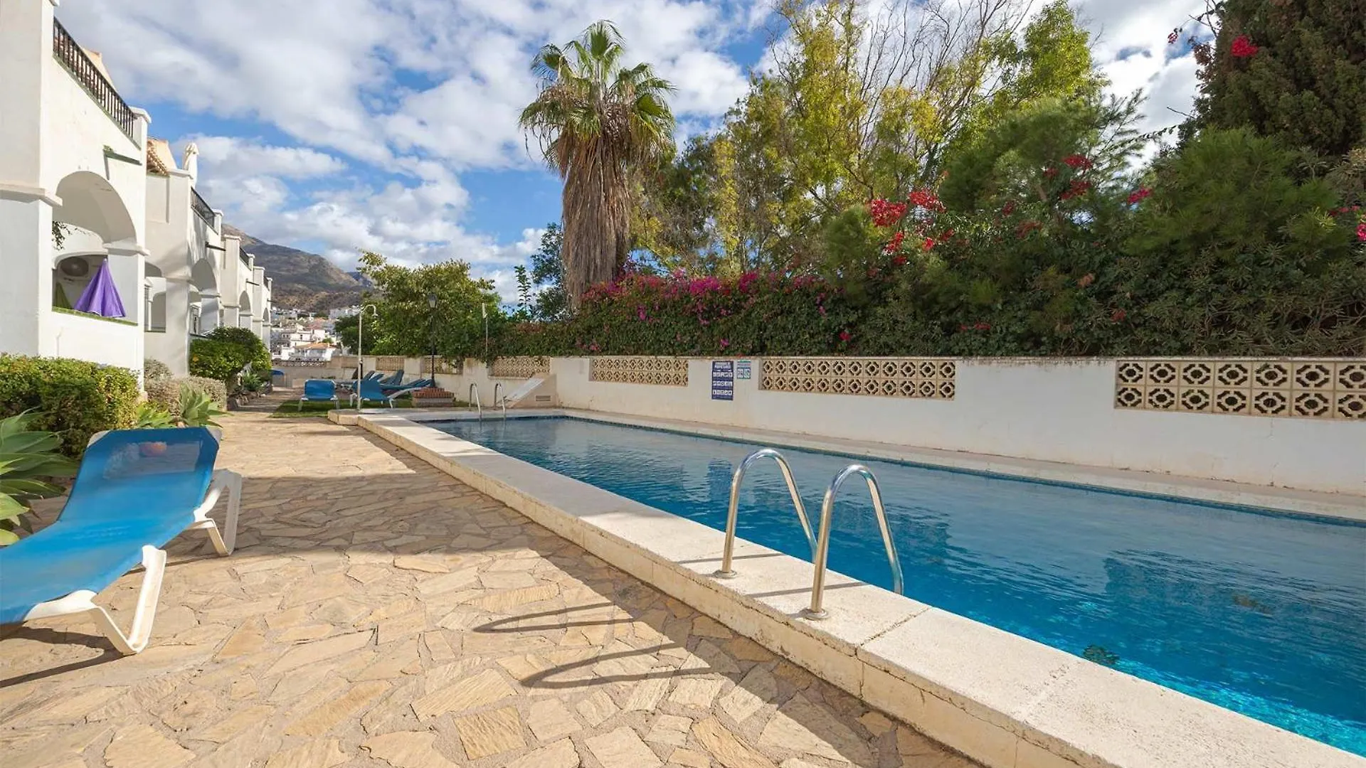 Apartamento Califa 8 Nerja 0*,  İspanya